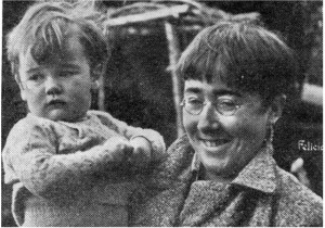 SMILING: A rare photo of Felicia Browne and unidentified child. This one was published posthumously in September 1949 in Spain Today, the magazine of the International Brigade Association. Felicia Browne’s sketches will feature is the exhibition “Conscience and Conflict: British Artists and the Spanish Civil War” at the Pallant House Gallery in Chichester from 8 November to 15 February 2015 and afterwards at the Laing Art Gallery, Newcastle upon Tyne, in the spring of next year.