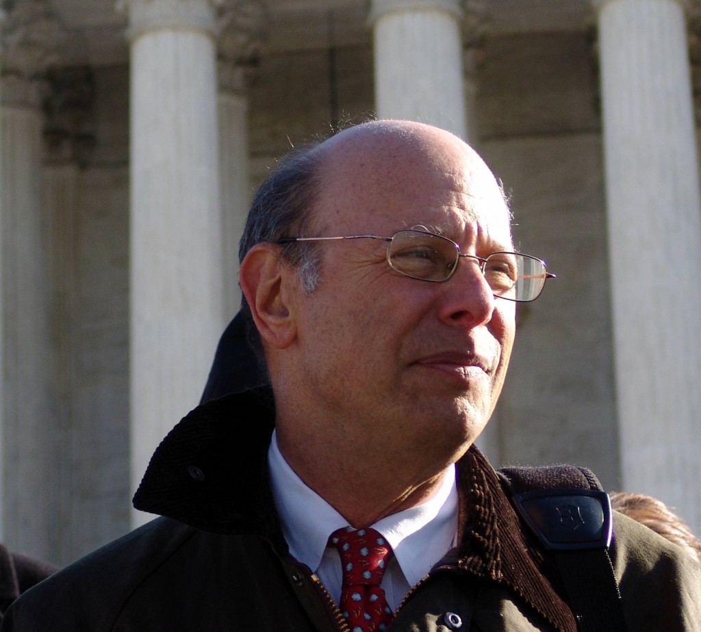 Michael Ratner in front of the US Supreme Court in Washington DC, Jan. 11, 2006. Photo Jonathan McIntosh, CC-BY-2.5