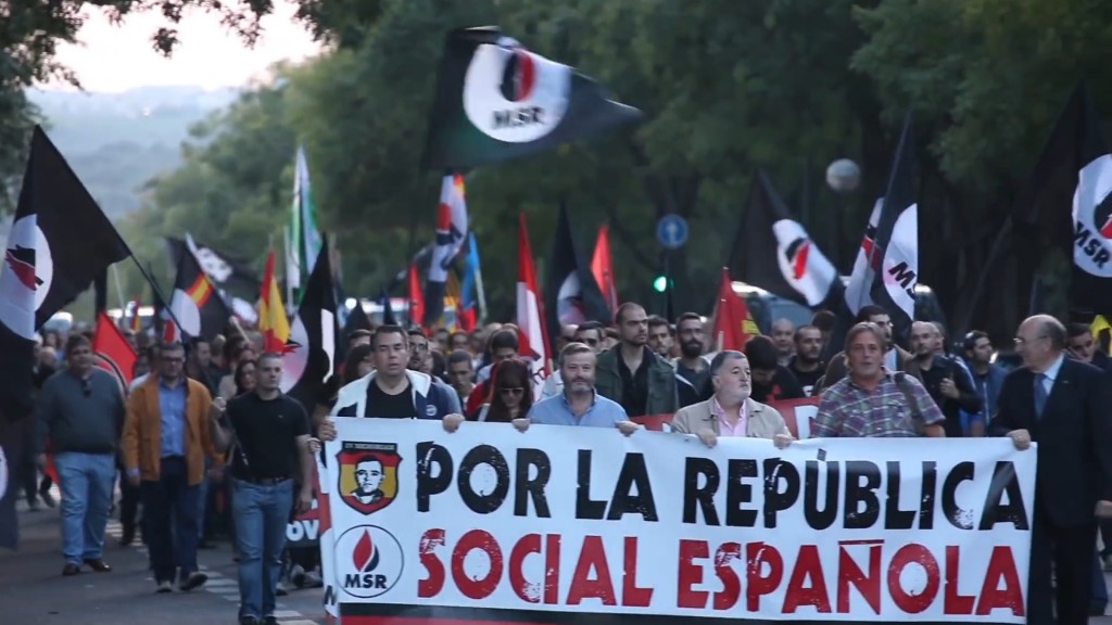 Right-wing protest from the Spanish “Movimiento Social Republicano el 12 de Octubre,” March 2014. Photo Likiloko9991. CC BY-SA 3.0