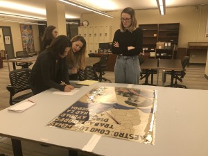 Hunter College students research the ALBA Collection at the Tamiment Library (NYU), April 2018. Photo María Hernández Ojeda.
